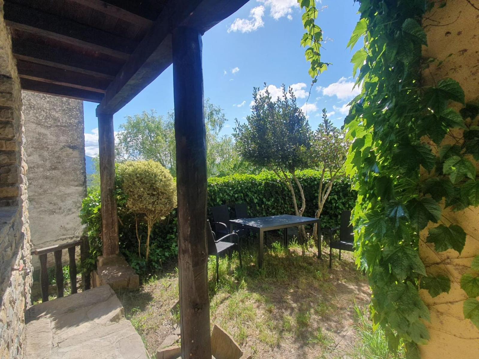 Alojamiento La Atalaya De Araguas Araguas del Solano Luaran gambar